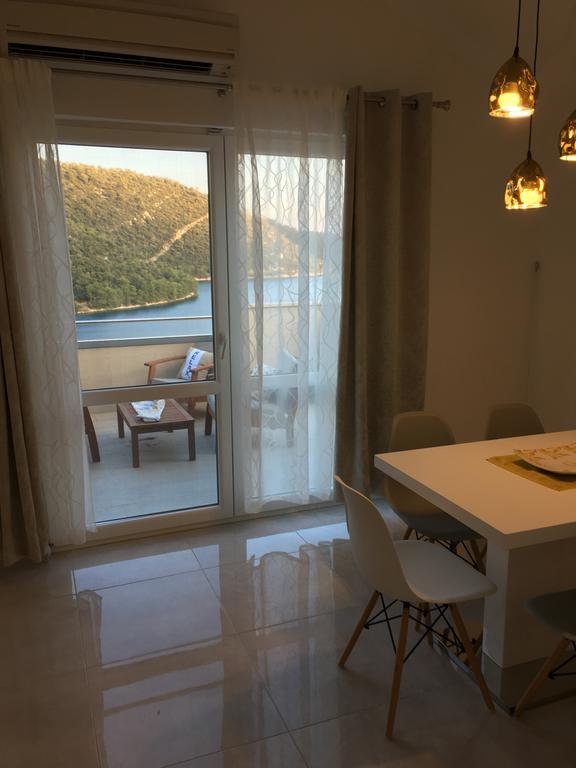 Apartments Ladesta Lastovo Exterior photo