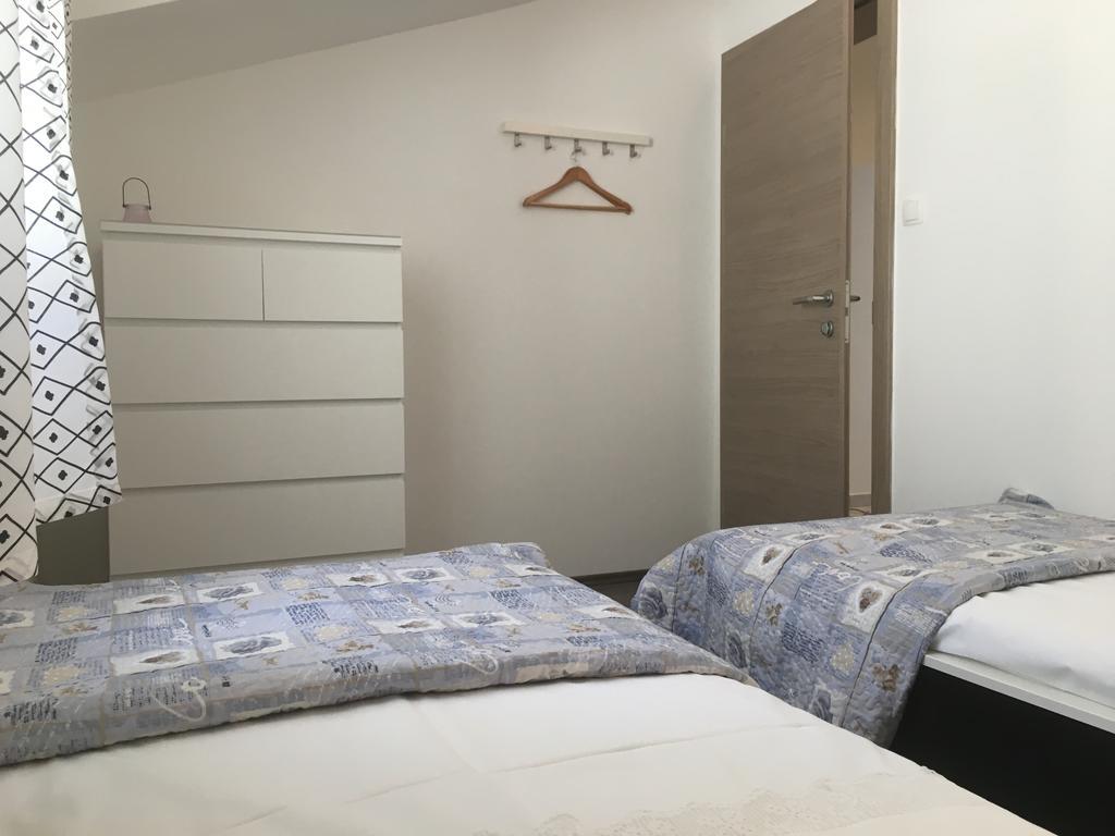 Apartments Ladesta Lastovo Exterior photo