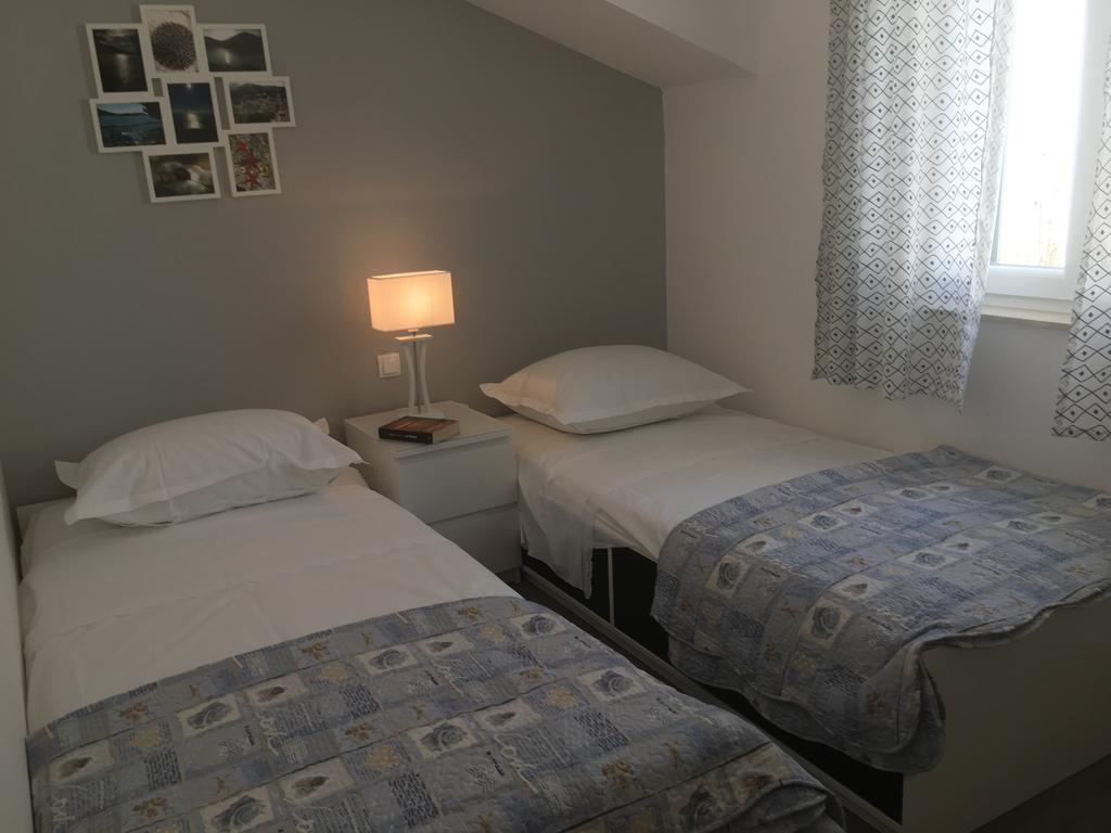 Apartments Ladesta Lastovo Exterior photo